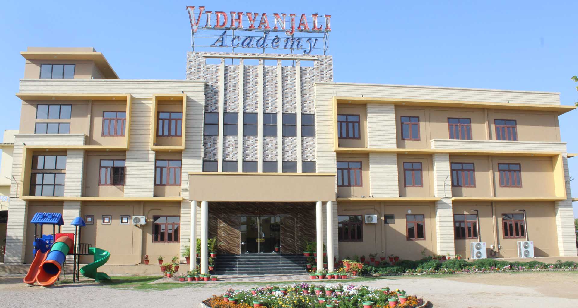 Vidhyanjali Academy